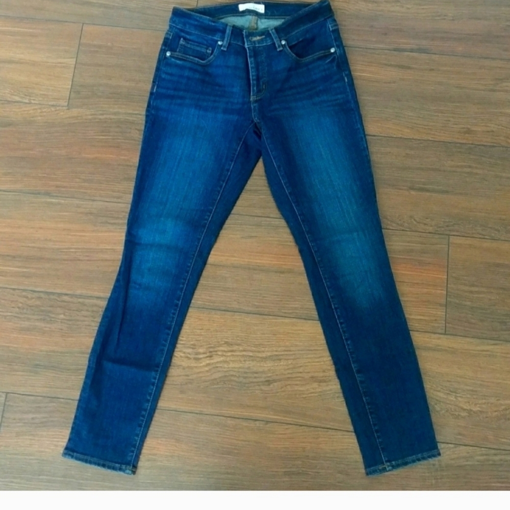 Mid-rise Curvy Skinny Jeans
